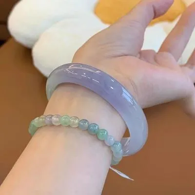 Karakteristik Gelang Giok yang Perlu Diketahui