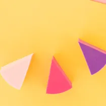 Wedge puff
