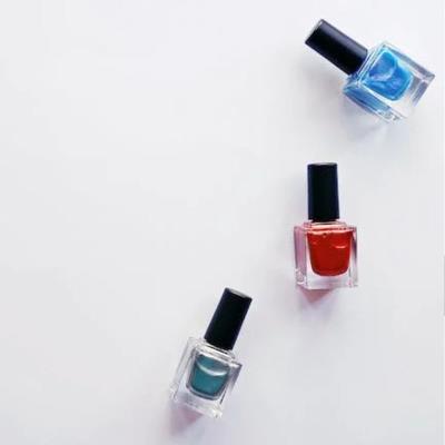 Menyiapkan Alat dan Bahan untuk Membuat Kutek