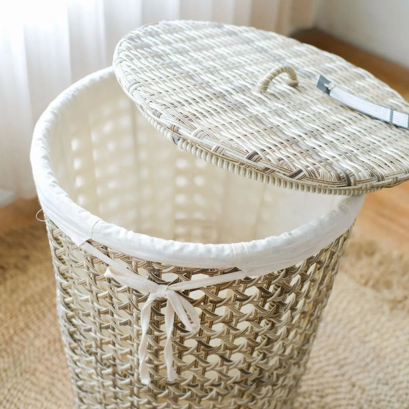 Menambahkan Gantungan atau Hiasan