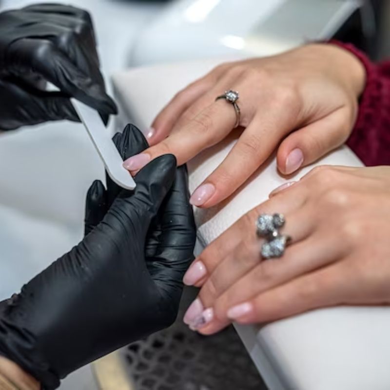 Konsultasikan dengan Ahli Perawatan Kuku