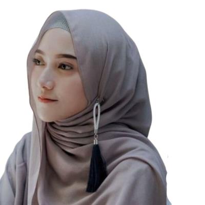 Eksplorasi dengan Aksesori Hijab