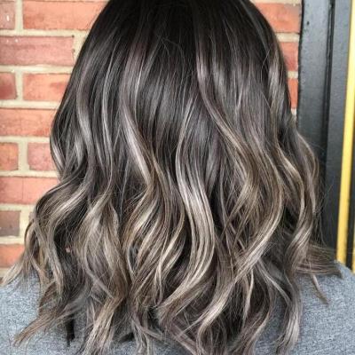Model Warna Rambut Balayage atau Highlight Subtle