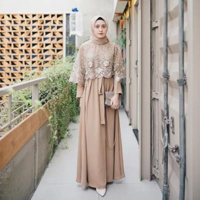 Gamis dengan Tas Clutch