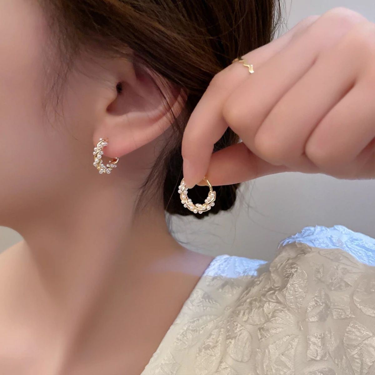 Inspirasi Anting Berlian untuk Wajah Bulat