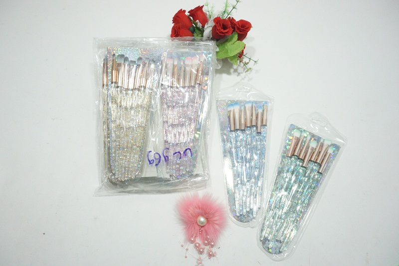 kuas make up uc 969 05030347954.JPG