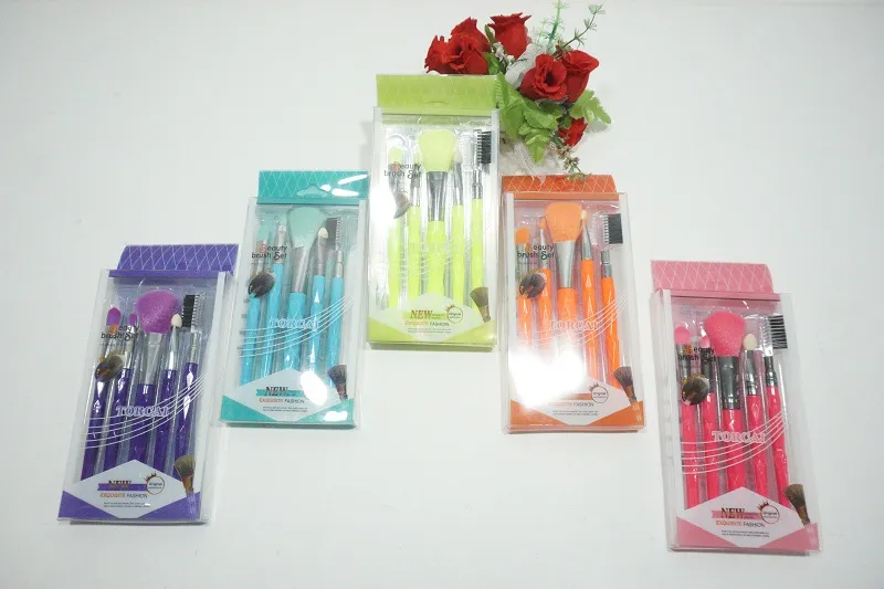Kuas Make Up UC-986